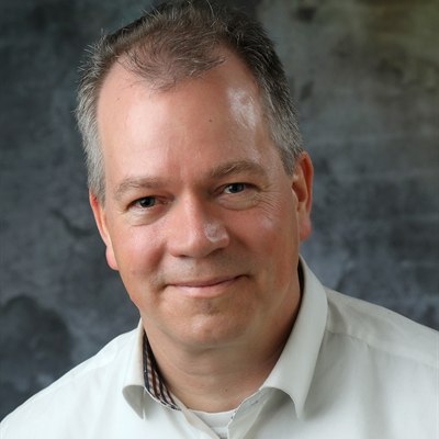 Portretfoto van Roland van Dam